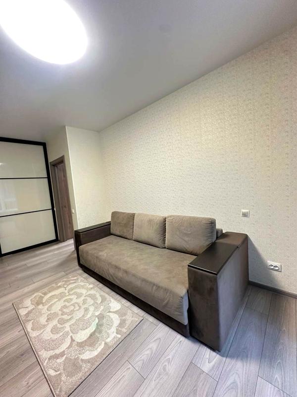 1-Room Apartment in Shevchenkivskyi District with Modern Furnishings