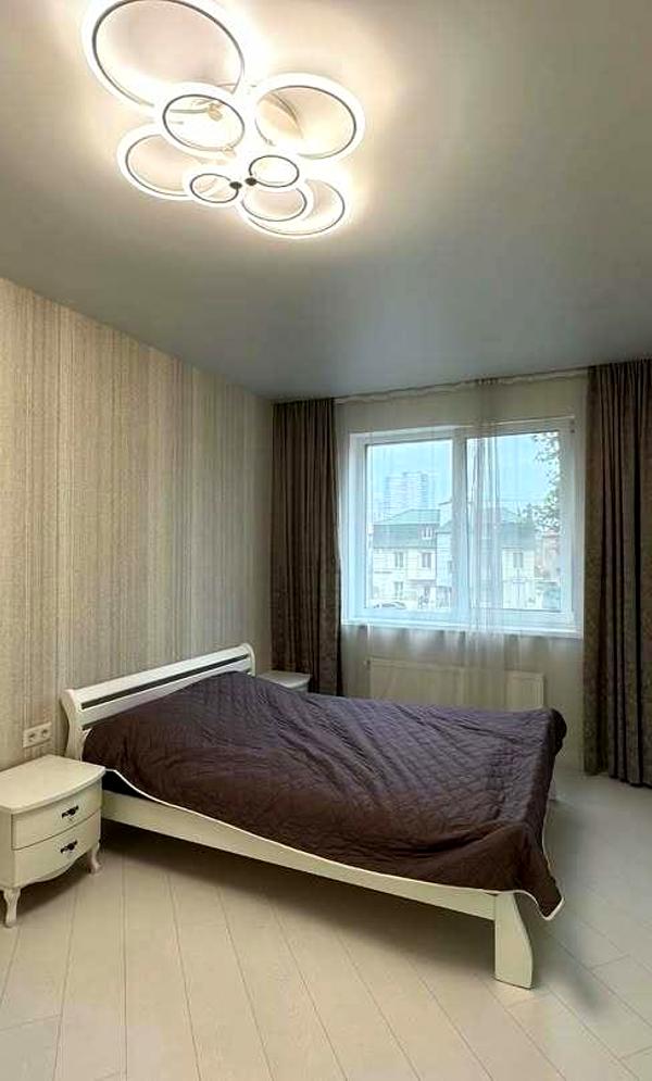 1-Bedroom Apartment at 31 Zhemchuzhina, 9 Fontana Station