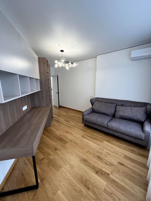 2-Room Apartment in New Residential Complex on Dnipro Riverbank