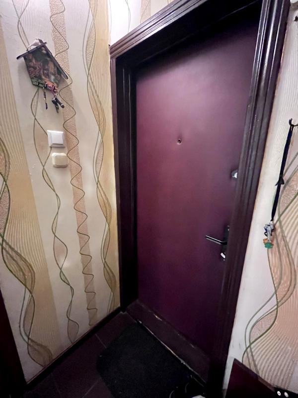 1-Bedroom Apartment near Ice Arena and Market