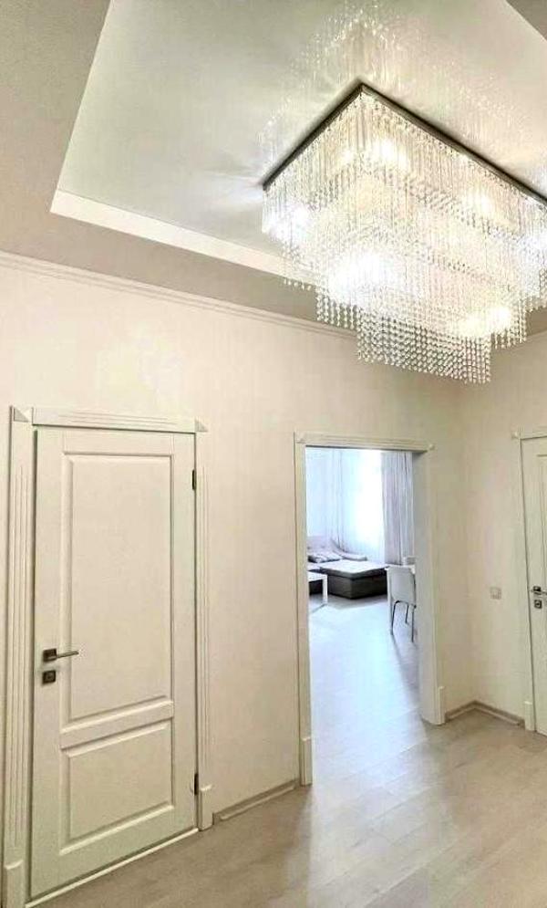 Modern Furnished Apartment in Pechersk District, Kyiv