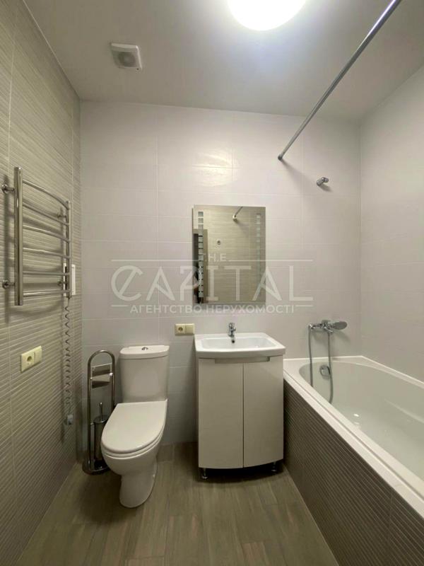 Spacious Rental Apartment in Pechersk District with Modern Amenities