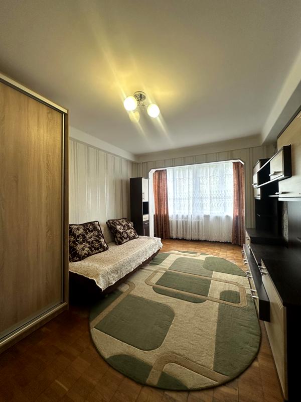 Cozy 1-Room Apartment on Avtozavodska Street