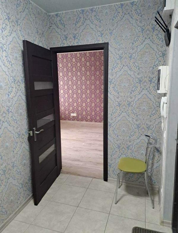 Cozy 1-bedroom apartment near Poznyaki metro, fully equipped