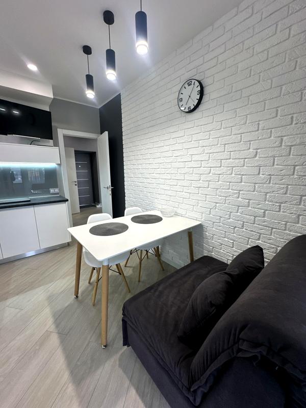 Modern 1-bedroom apartment with designer interior and smart features