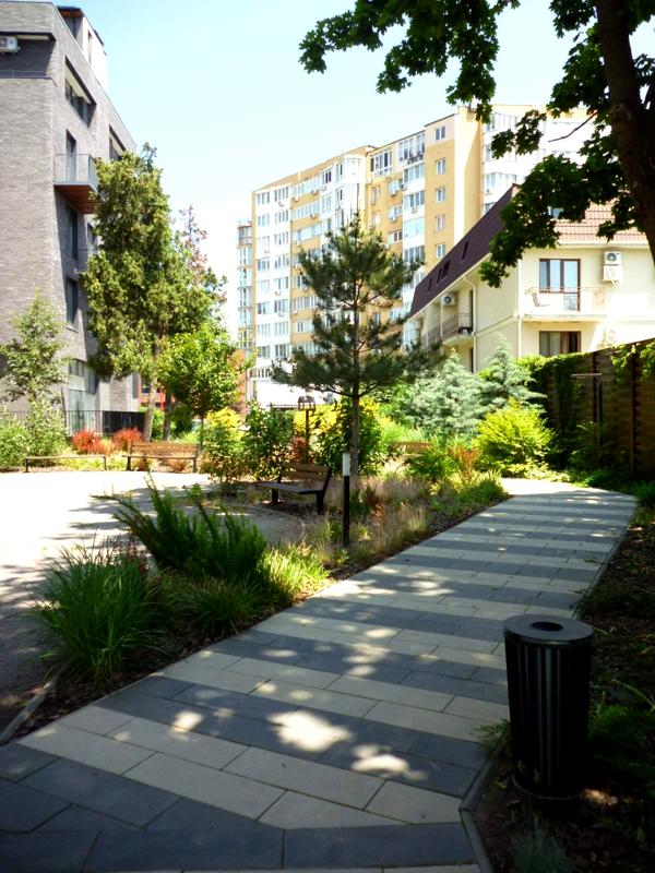 Spacious 2-Room Apartment with Studio Kitchen at 9th Station of Big Fountain