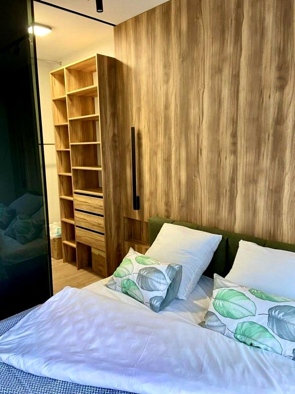 1-Bedroom Apartment in Kyiv Historical Center, Fully Furnished