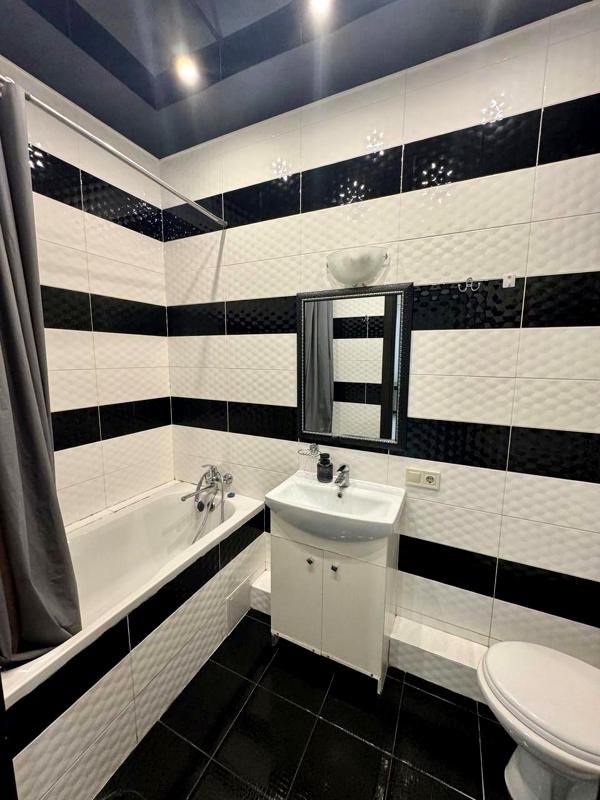 Sea View Apartment in 35 Pearl Complex, 8th Station of Big Fountain