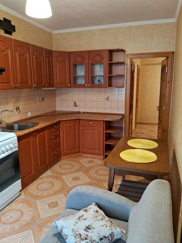 Spacious 1-bedroom apartment on Vasylchenka Street, Lviv