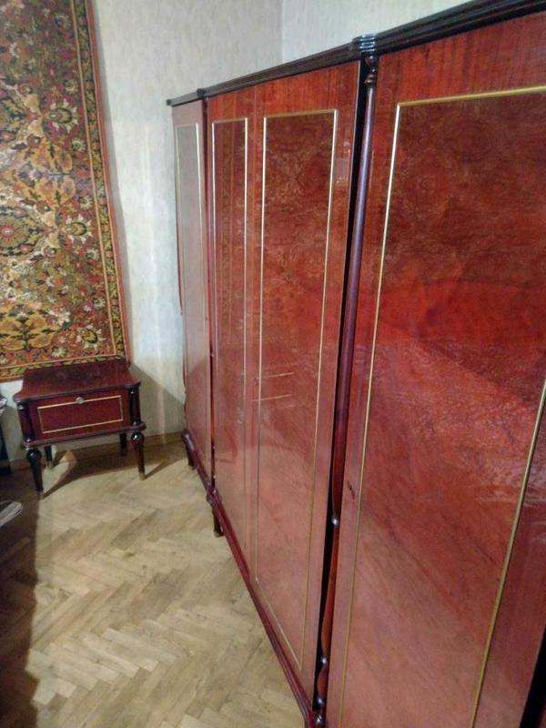 2-Room Apartment near Lukyanivska Metro with Balcony