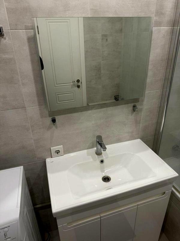 Fully Furnished Modern Apartment in Kyiv