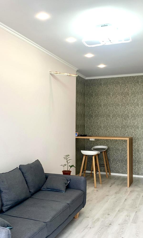 Spacious 2-Room Apartment with Panoramic River View in Kyiv