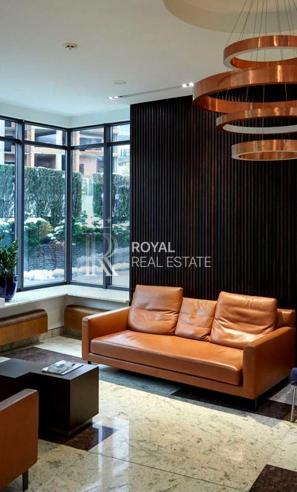 2-bedroom premium apartment in Skyline residential complex
