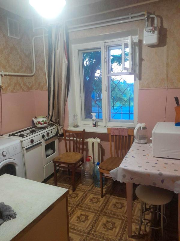 Cozy 1-Room Apartment near Shevchenko Square in Sukhyi Fontan District