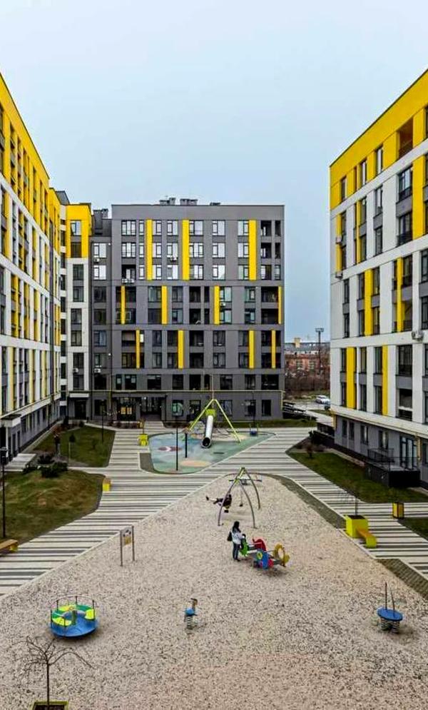 Современная 1-комнатная квартира с кухней-студией в комплексе Пасичный