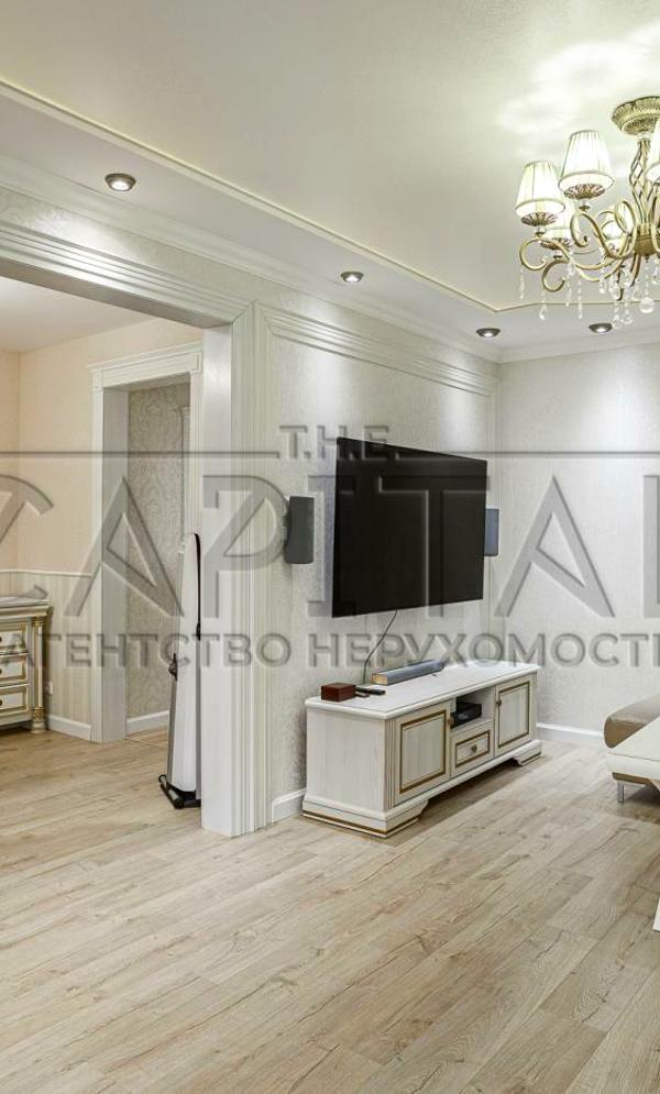 Spacious 3-Room Apartment with Premium Renovation and Smart Home Technologies