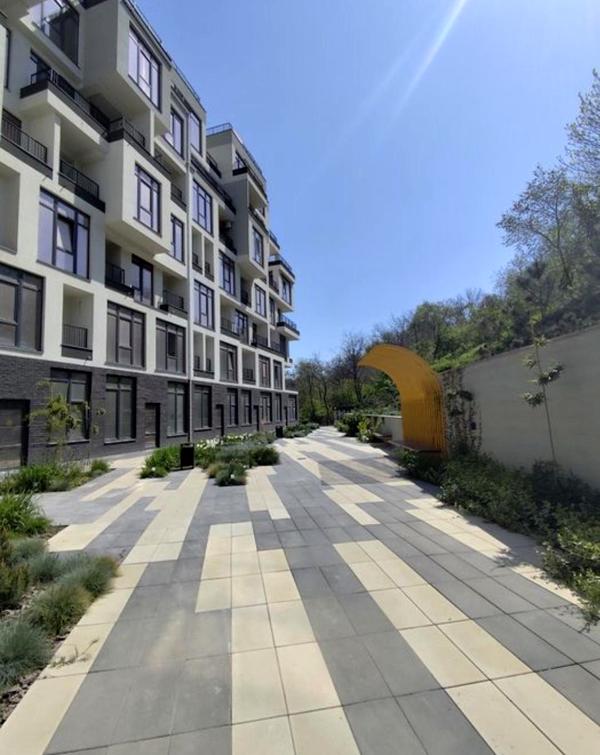 1-Bedroom Apartment in Central Odessa, i-Town Complex