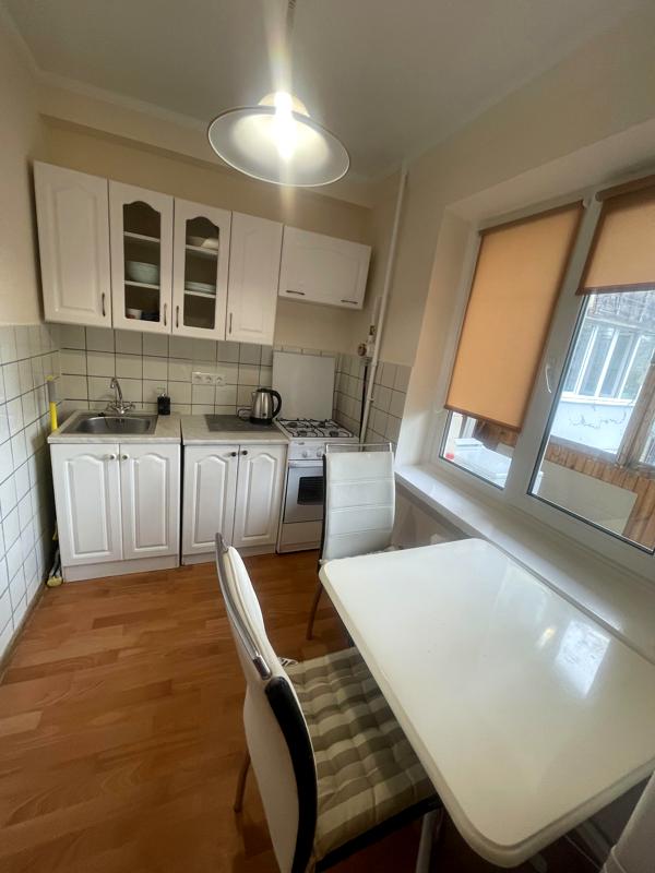 Cozy 1-Bedroom Apartment near Golden Gate and University Metro