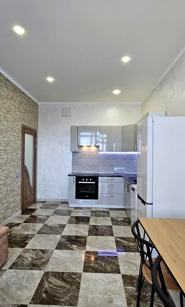 Two-bedroom Studio Apartment in Sunny Riviera Complex near Waterfront