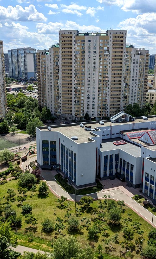 Полностью меблированная квартира с двумя ванными комнатами и панорамным видом