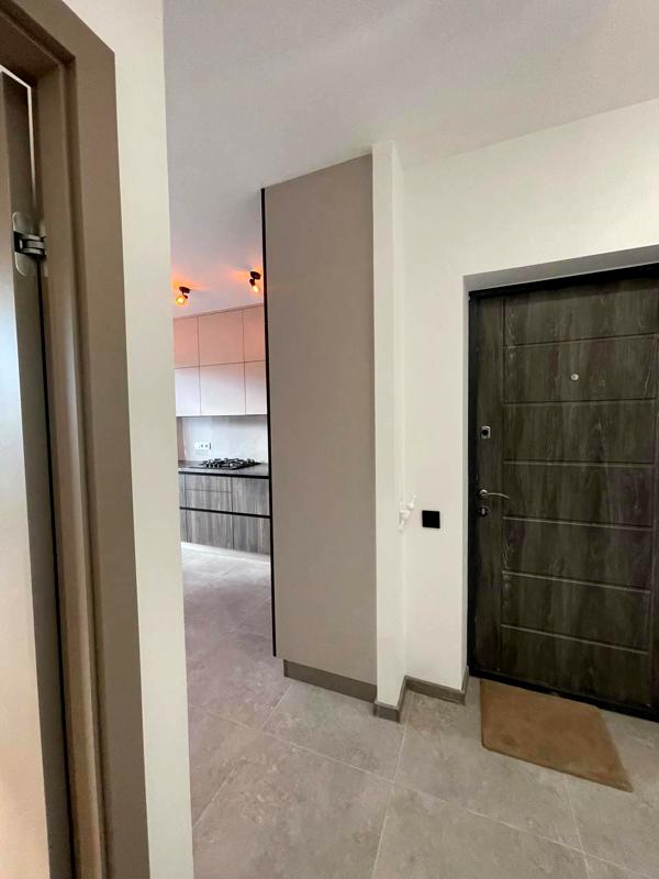 1-Bedroom Apartment in City Center with Modern Amenities