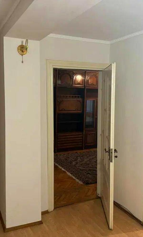 3-Room Apartment with Sanitary Repair