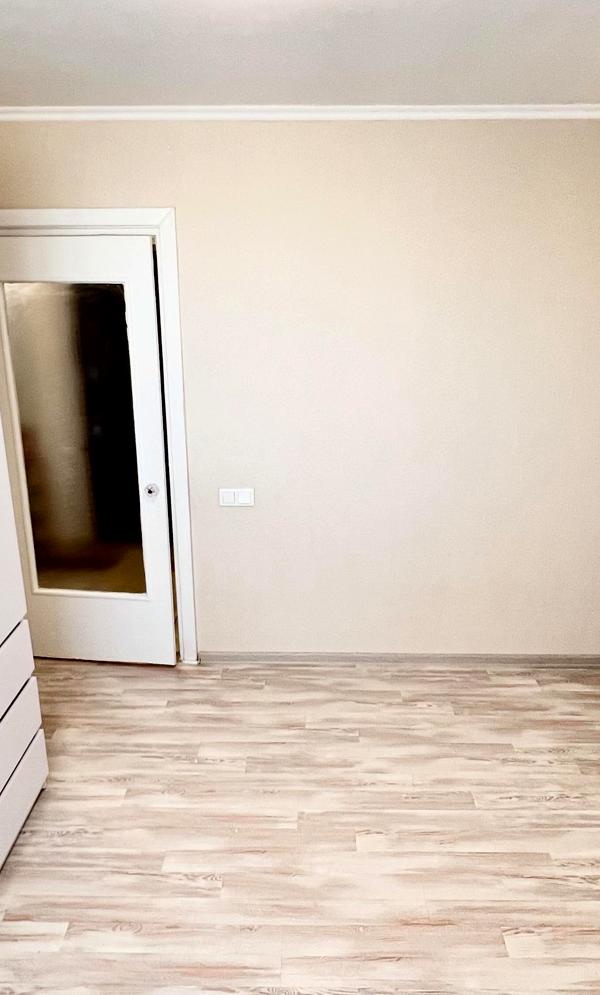 Cozy 2-Room Apartment on Marshal Rokossovsky Street near Park and Public Transport