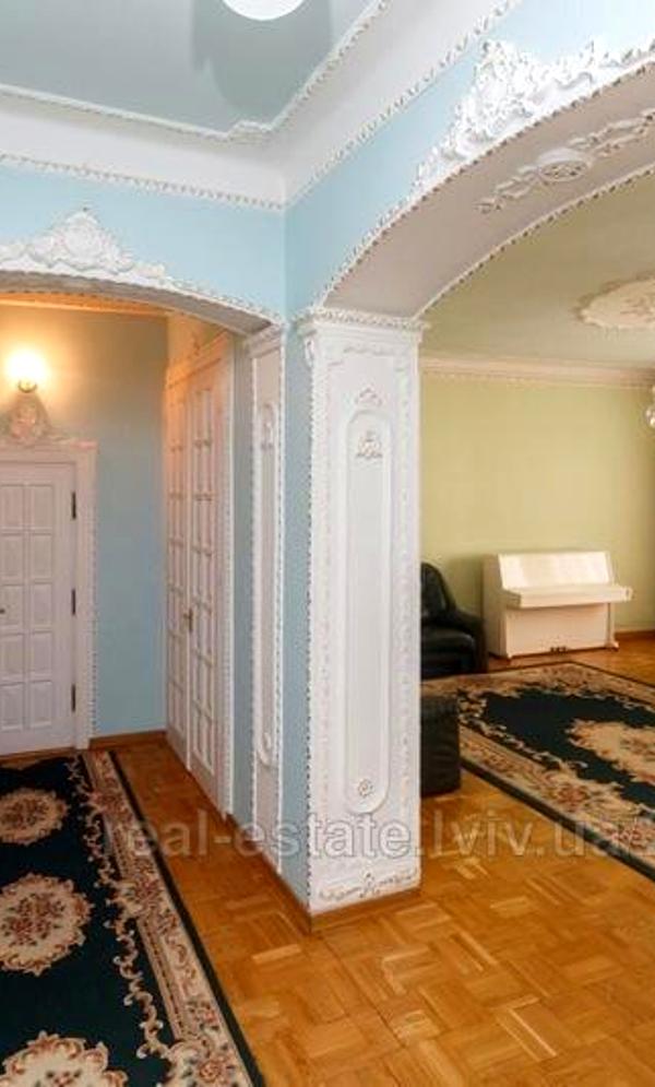 3-Room Apartment with Classic Style Renovation, Fully Equipped