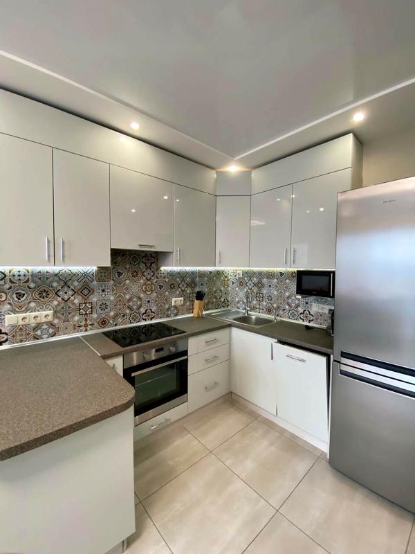 Functional Apartment with City Views in Kvarttet Complex