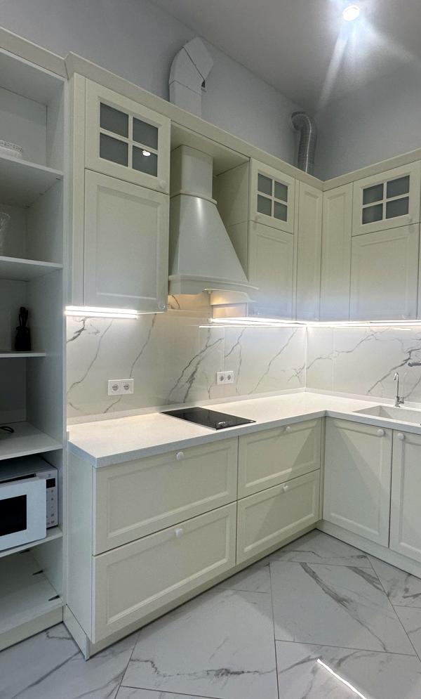 Unique 2-bedroom apartment in the heart of Lviv near Botanical Garden