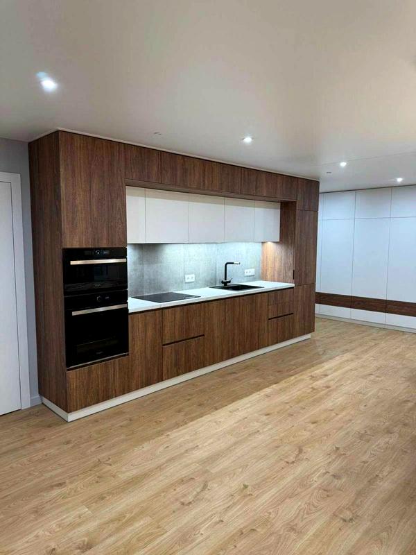 Two-level 2-room apartment in Velyka Britanniya residential complex