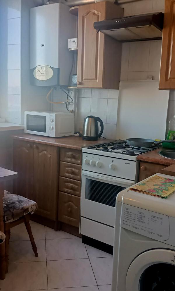 Two-room apartment near market and ATB with good condition and full furnishings