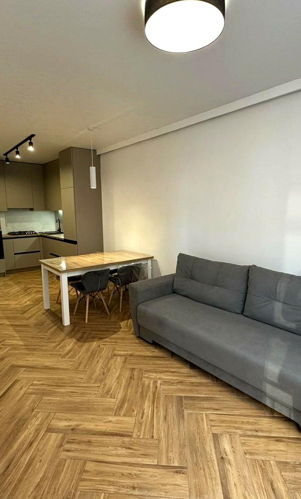 Renovated 1-Bedroom Apartment with Modern Design and Amenities