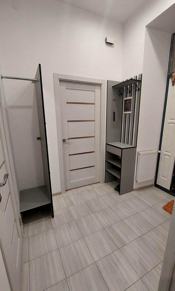 Centrally Located Apartment with Modern Amenities