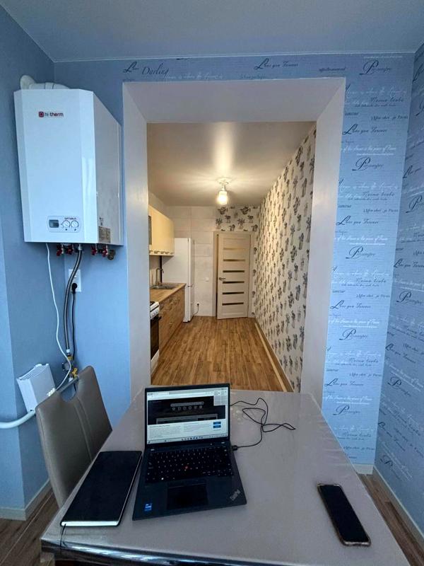 Newly Renovated Furnished Apartment Near Metro Stations