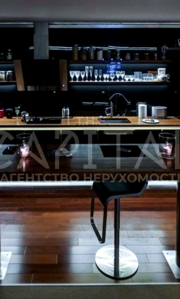 Exclusive 2-Room Apartment with Premium Design and City View