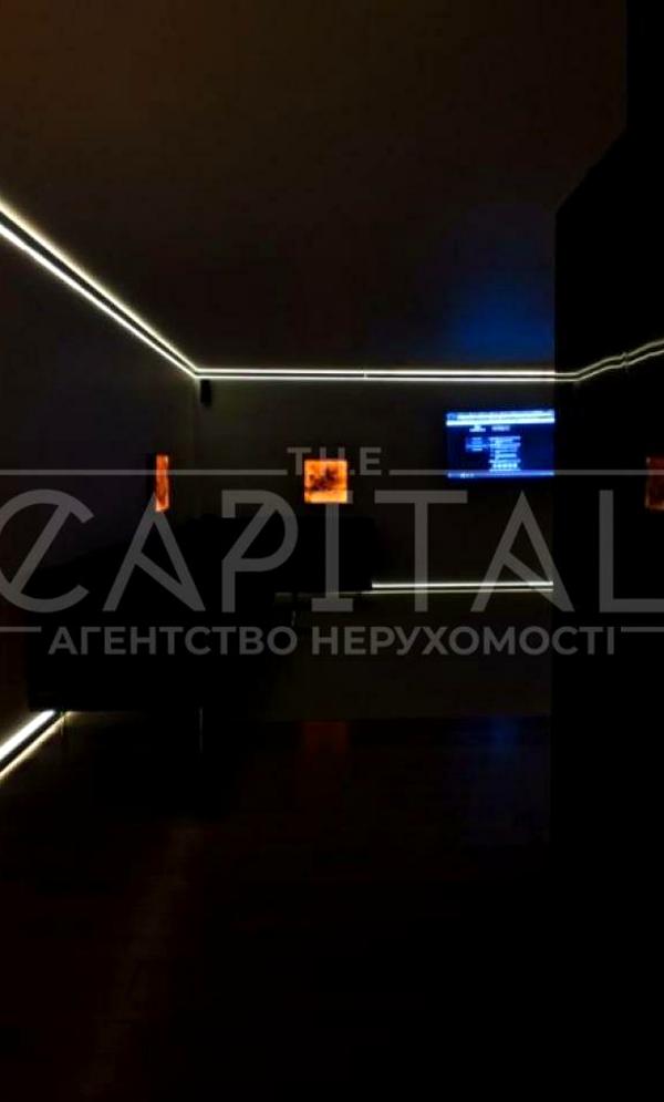 Exclusive 2-Room Apartment with Premium Design and City View