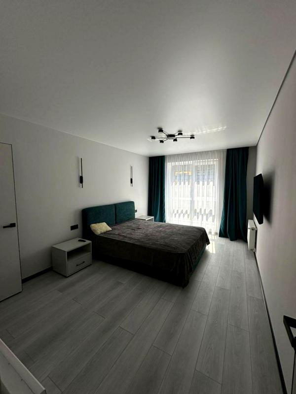 Cozy 40 m² Apartment near Railway Station with Modern Amenities
