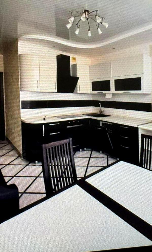 2-Room Apartment in Luxemburg Complex, Family-Friendly