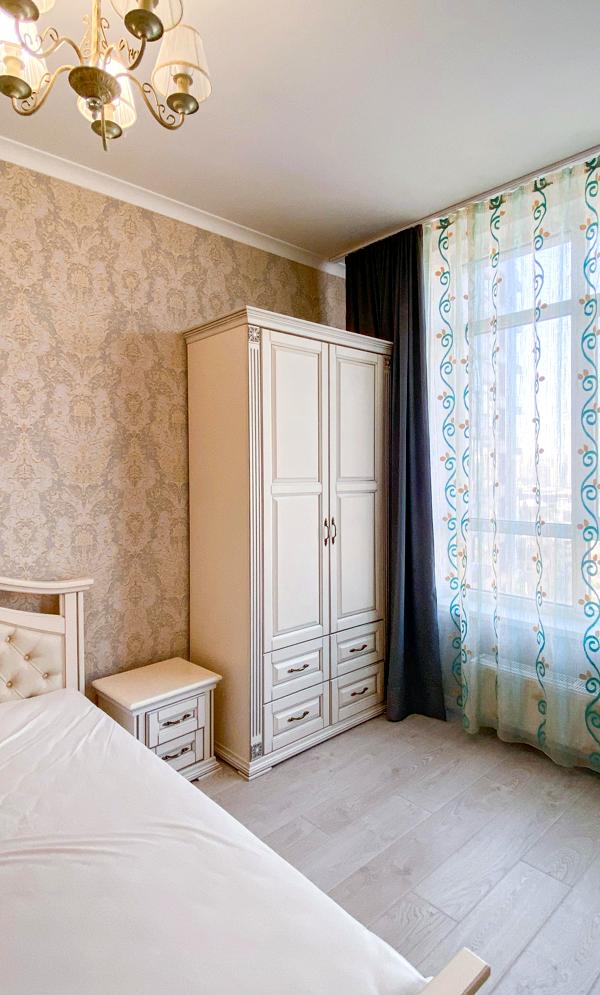 1-bedroom apartment in Central Park complex, premium location