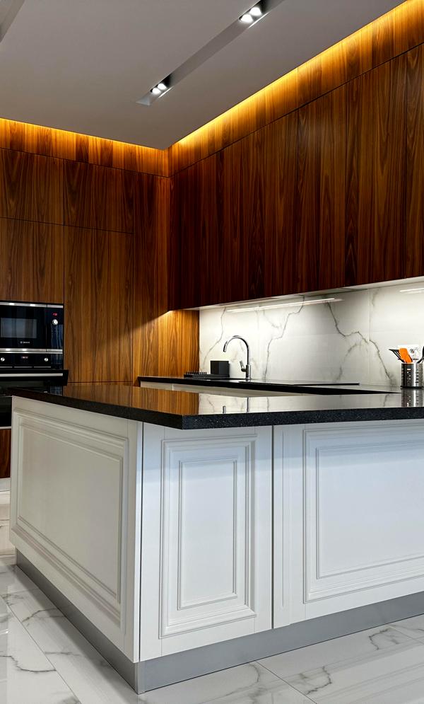 Luxury 3-Bedroom Apartment in Royal Tower with City Views