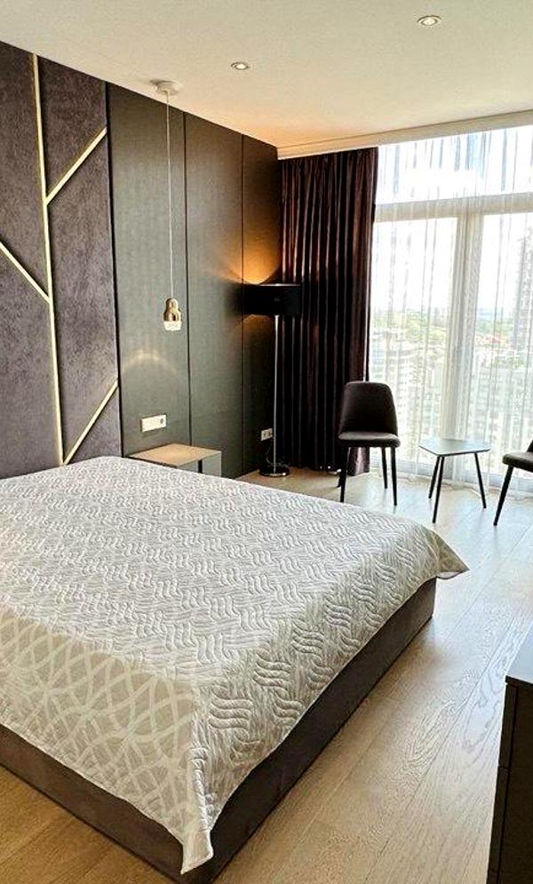 Duplex Penthouse 100 sq.m near Novopecherski Lipki Complex