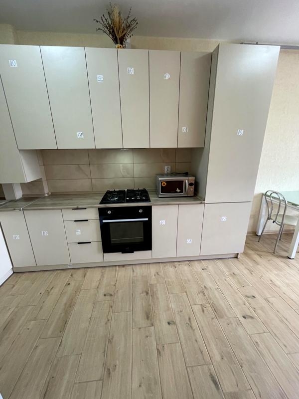Spacious 1-bedroom apartment in Comfortable Town residential complex