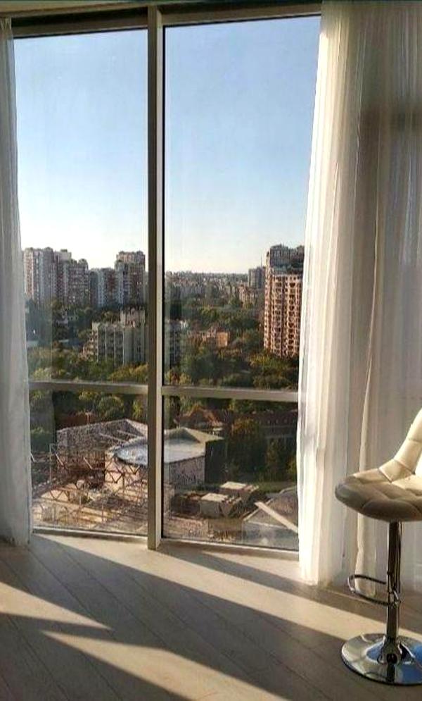 Eco-loft apartment with city view in Arcadia - Gagarin Plaza