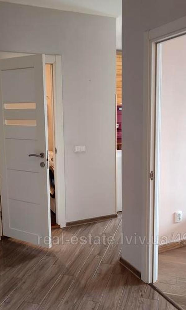 Modern Apartment with Comfortable Design and Prime Location