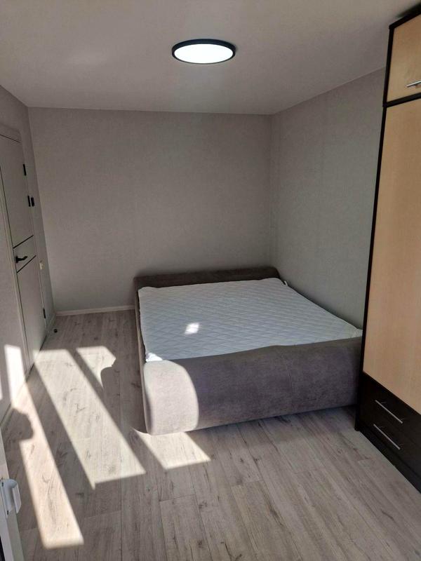 Cozy 1-Bedroom Apartment in Kyiv's Borshchahivka District