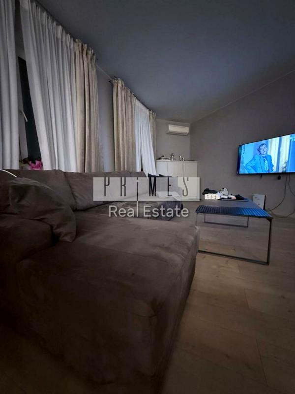 2-Bedroom Apartment in Cosmopolitan Complex, Kyiv