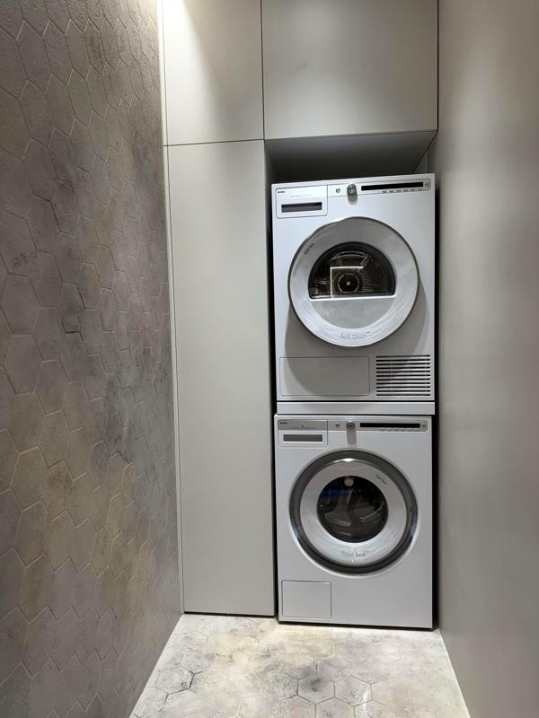 Elite 3-Room Apartment in French Quarter 2 Complex, Pechersk District