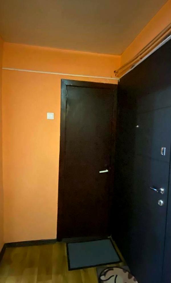 Fully Renovated Room in Shared Apartment with Private Bathroom and Shower