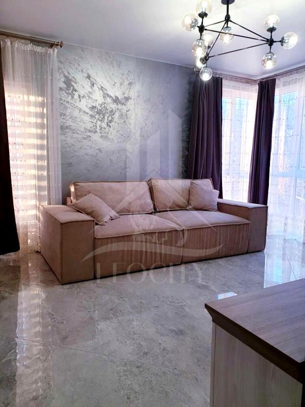 Premium 3-Bedroom Apartment in Frankivsk District with Modern Amenities
